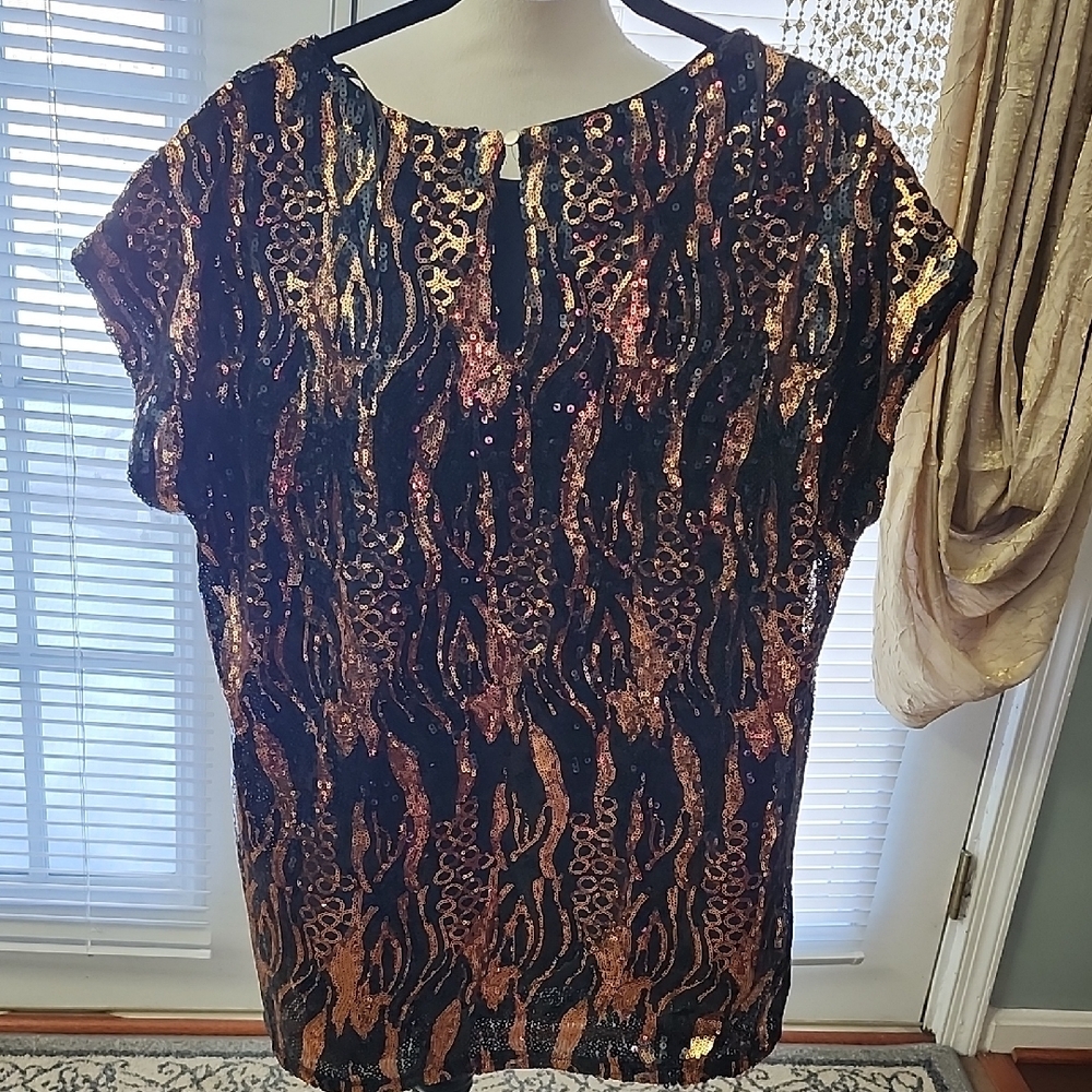 Cable & Gauge Black and Bronze Abstract Blouse - Picture 3 of 3